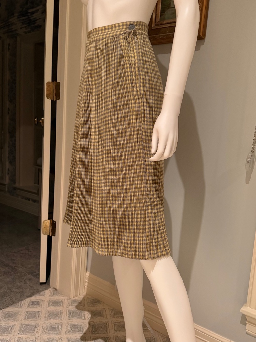 Vintage 1960s wool By Petti Pleated Skirt yellow & charcoal 24” Waist